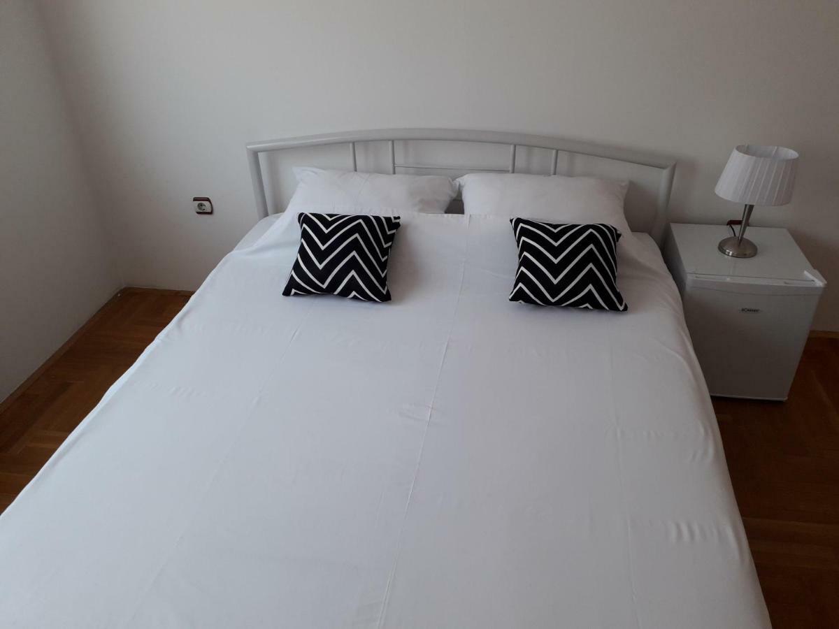 Apartman Dunja Ns 2 Novi Sad Exterior foto